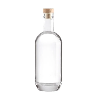 Premium op maat gemaakte glazen fles van 700 ml met metalen etiketten